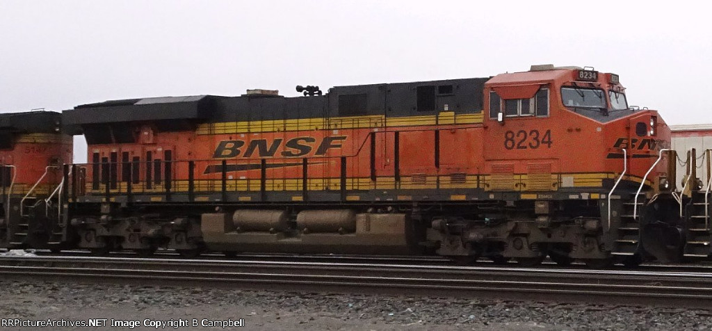 BNSF 8234